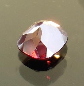 赤銅鉱（Cuprite